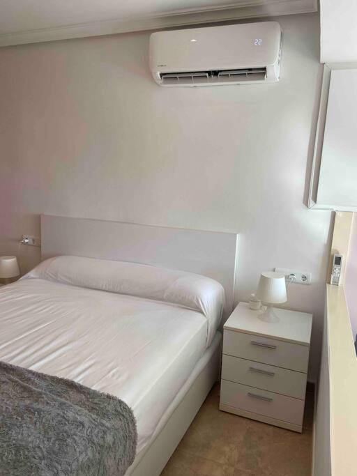 Estudio Con Vistas Al Mar Apartment ลาปีเนดา ภายนอก รูปภาพ